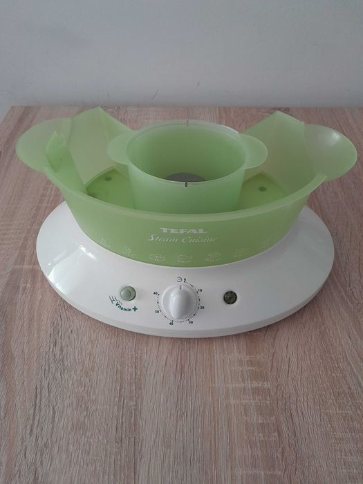 Parowar TEFAL Vitamin+ VC4003 .