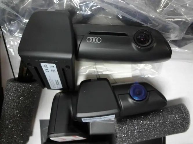 Відео реєстратор Audi офіційний