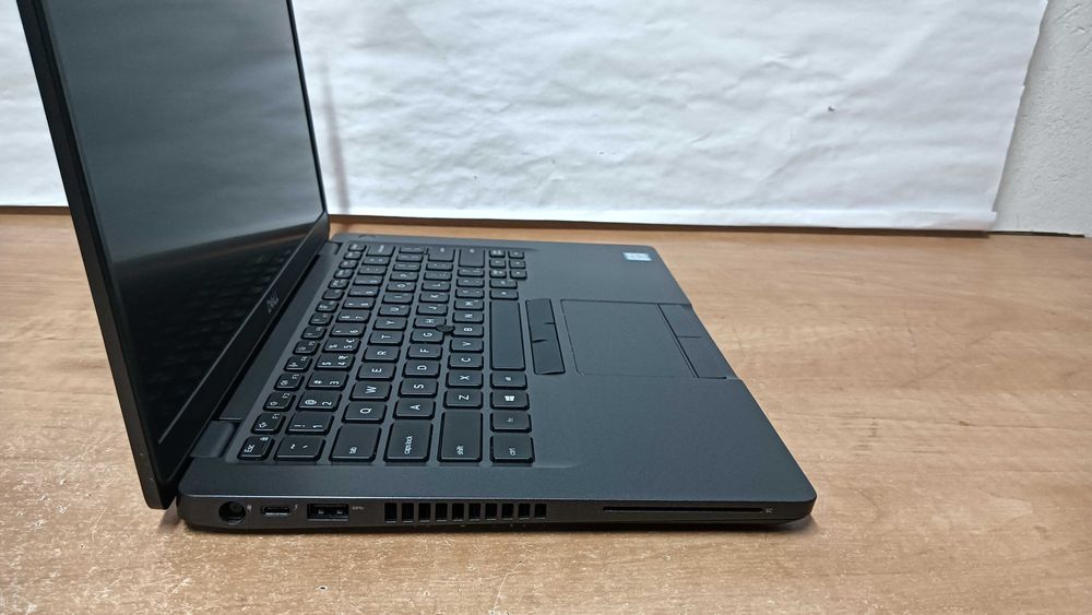 Laptop Dell Latitude 5400 i5 16GB 256GB SSD 14.1" FHD IPS  Windows 11