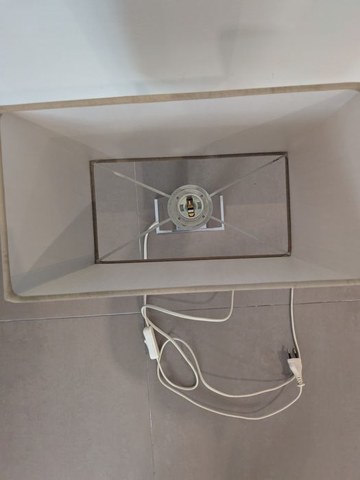 Candeeiro de mesa