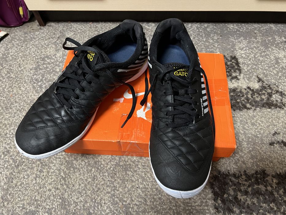 Копочки сороканожки залки Nike tiempo