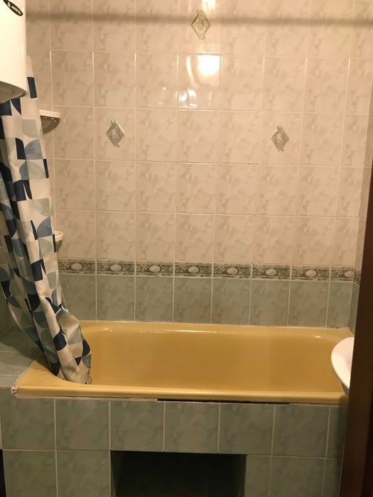 Продається 2к. квартира на Пісках