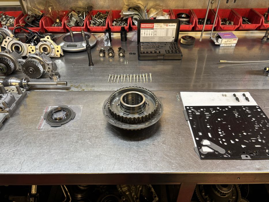 Ford MPS6 kosz na Stator Nakretka igla