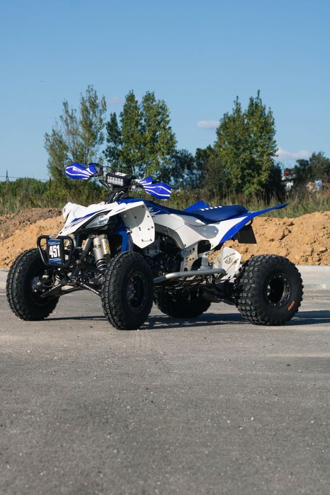 Yamaha YFZ450 R matriculada
