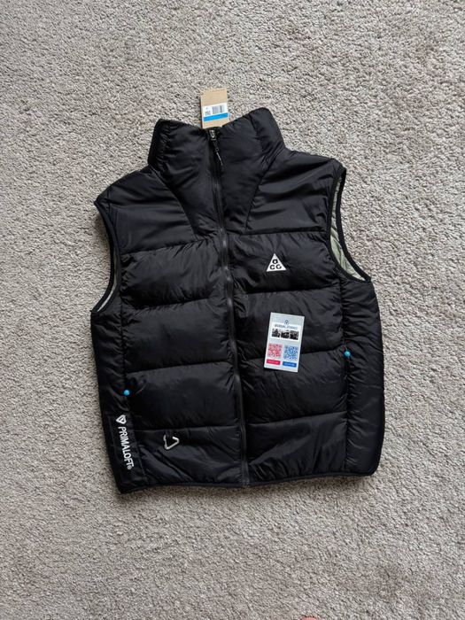 Жилетка Nike ACG Lunar Lake Puffer Vest