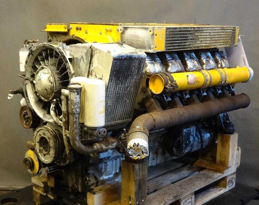 Silnik spalinowy - Deutz F10L413 - V10 chłodzony powietrzem