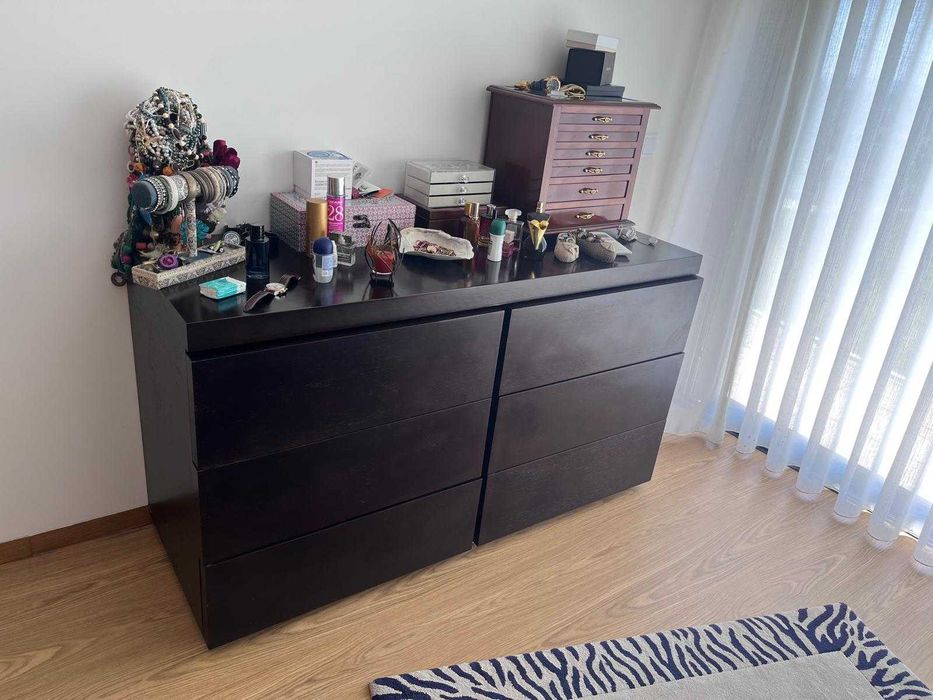 Mobilia de quarto de casal