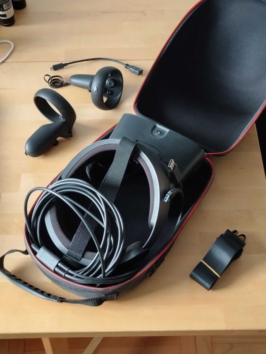 Gogle VR Oculus Rift S etui