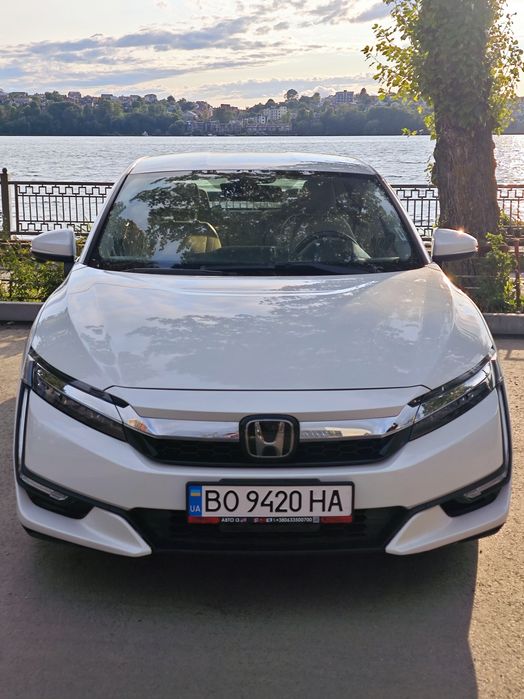 Honda Clarity Hybrid 2020