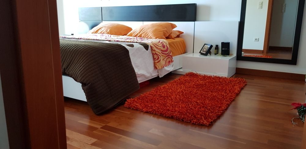 Set of 2 fringed rugs, 1.40 x 0.70 meters