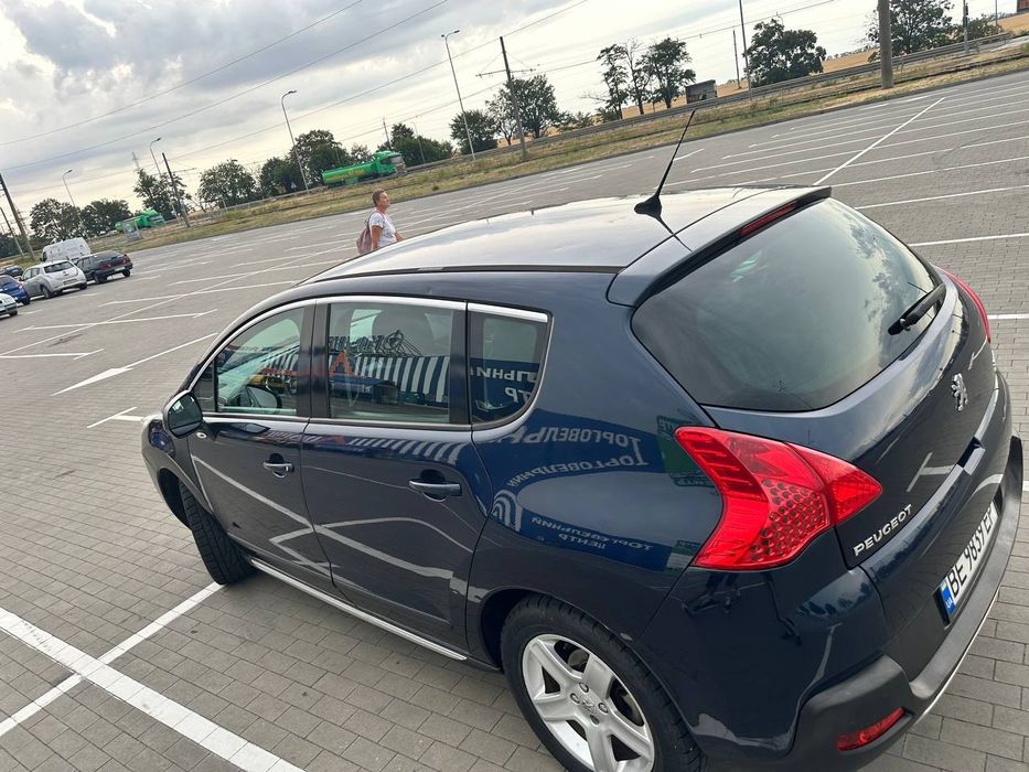 Peugeot 3008 2011