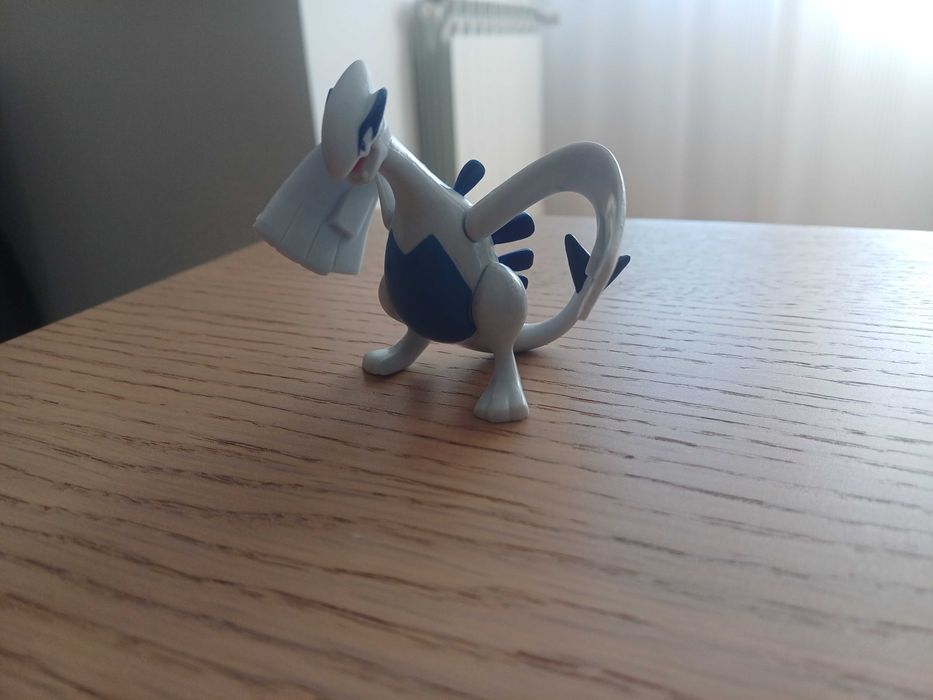 Bonecos/Figuras POKÉMON 4-6CM