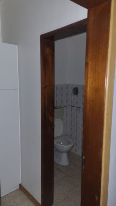 Vende-se loja em Mem Martins Sintra