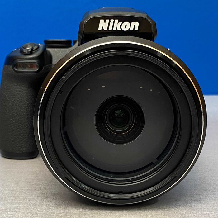 Nikon Coolpix P1000 (16MP - 125x Optical Zoom)
