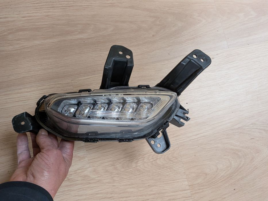 Hyundai i30 III 2017- światło jazdy dziennej LED DRL prawe 6- pin