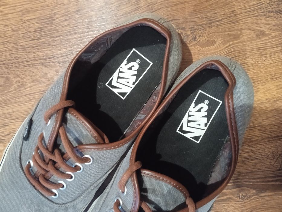 Продам чоловічі кеди бренду Vans