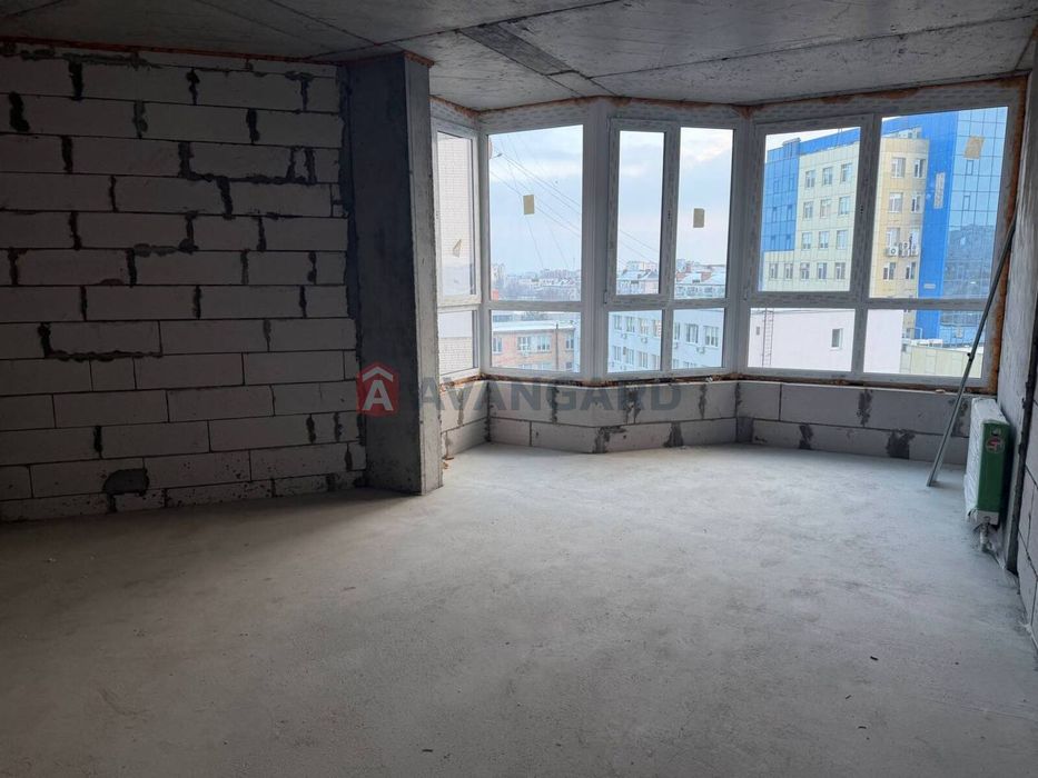 БЕЗ КОМІСІЇ. Продається 3-кімнатна квартира від забудовника.