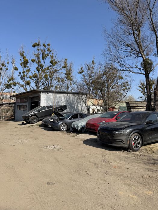 Tesla Service Ремонт model S X 3 y plaid Діагностика Батарея