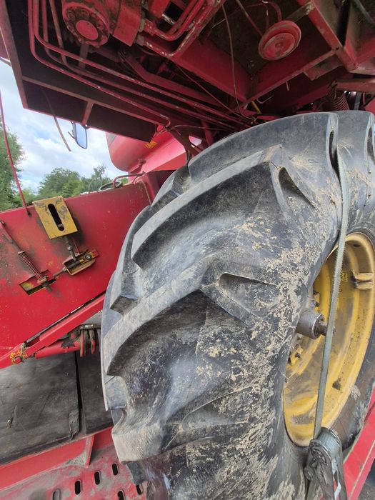 Комбайн Massey Ferguson 430 !