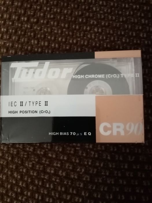 Cassete audio virgem Tudor CR90