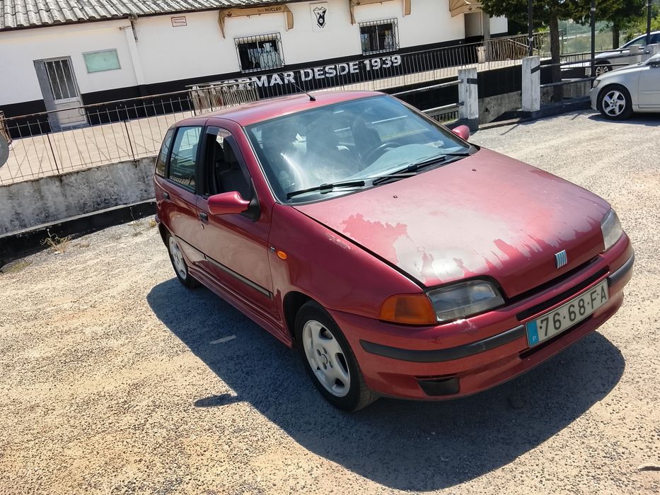 Fiat Punto e um bom estado