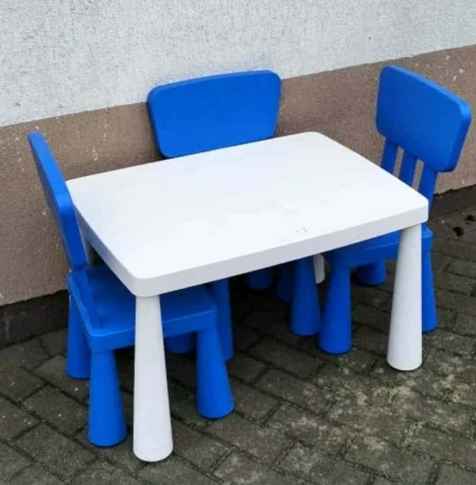 Sprzedam zestaw stolik i 3 krzesła