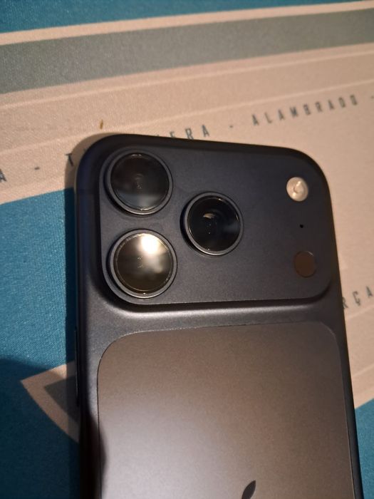 Iphone 17 pro 256GB  + Apple Watch SE 3 44mm