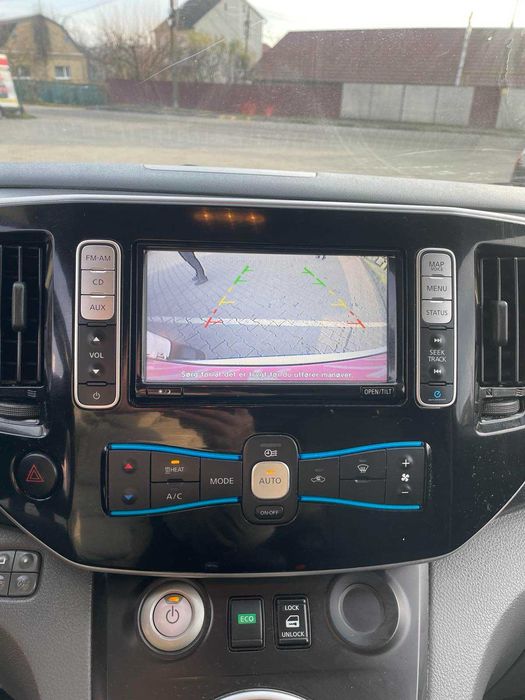 Nissan e-NV200 2015