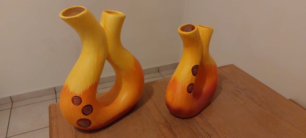 Peças de decoração (oferta de dois potes)