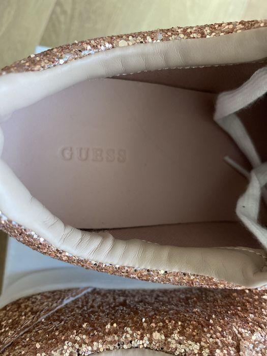Sneakersy Guess r 39