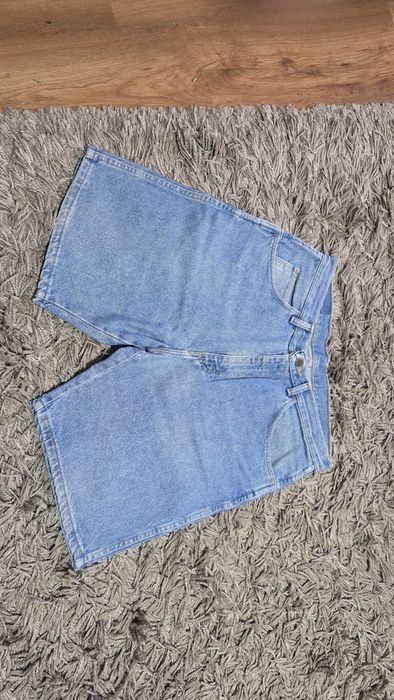 Krotkie spodnie spodenki jeansy Wrangler Jak nowe