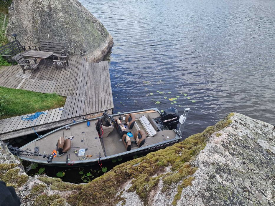 Łódź basowa Tracker V18 Turnament 115km 270 mtg