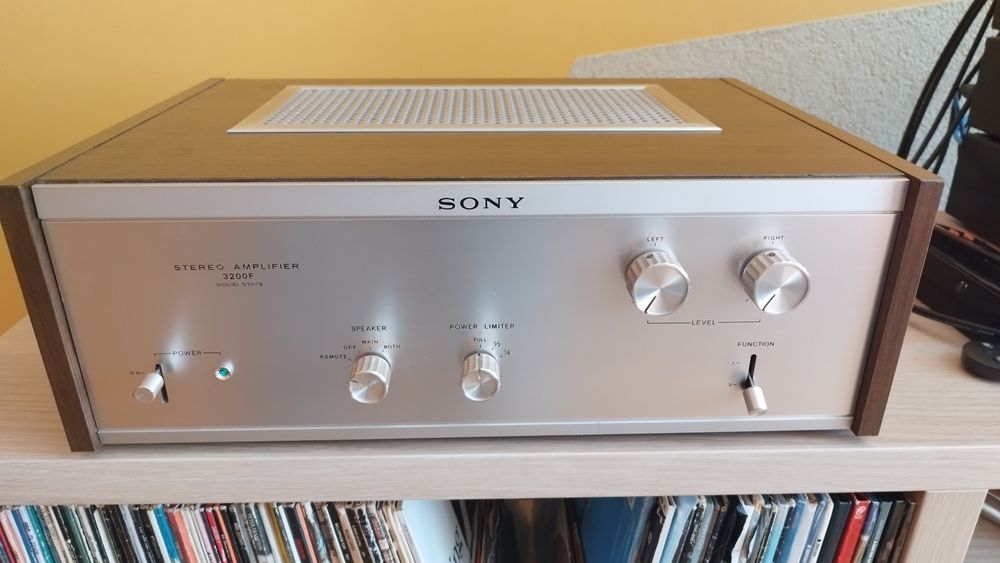 Przedwzmacniacz Sony ta 3200 f