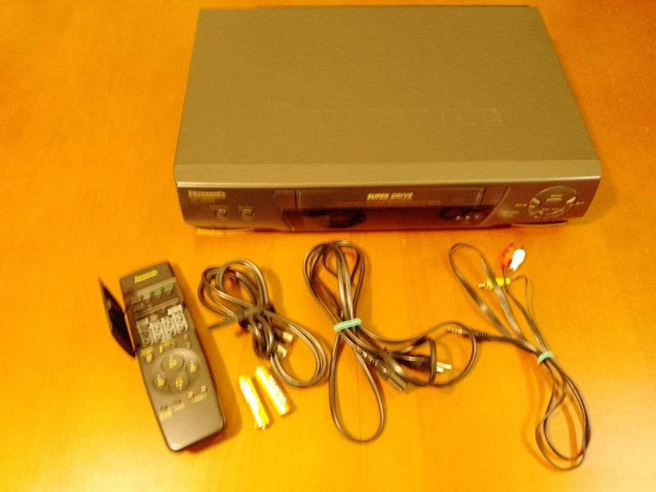 Видеомагнитофон Panasonic NV-Sd225Eu