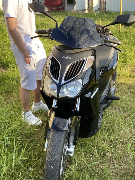 Продам Aprilia sport city на розбор