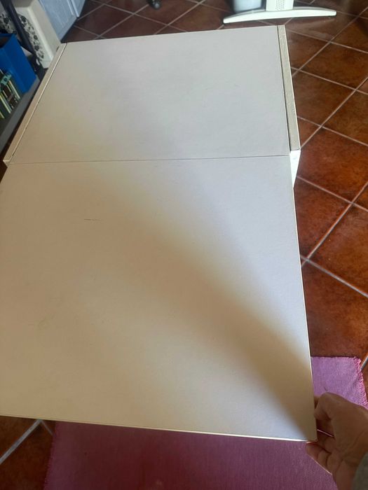 Mesa de cozinha ou escritorio dobravel
