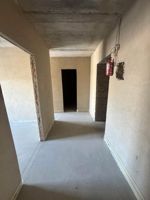 Продаж квартири 2-кімнати + велика кухня-столова