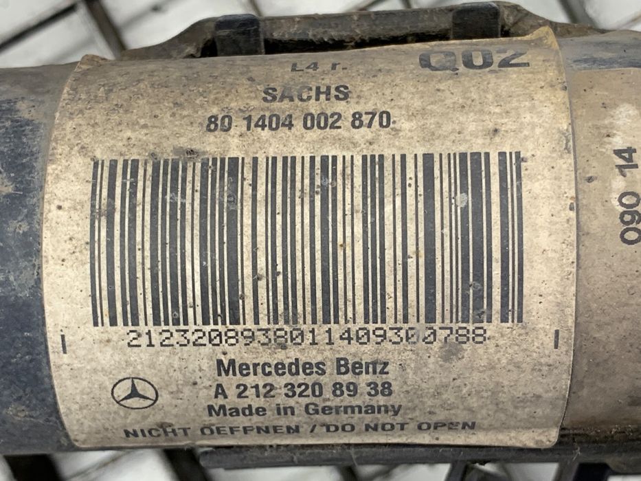 AMORTYZATOR PRAWY PRZÓD ZE SPRĘŻYNĄ MERCEDES W212 2.1 A2123208938