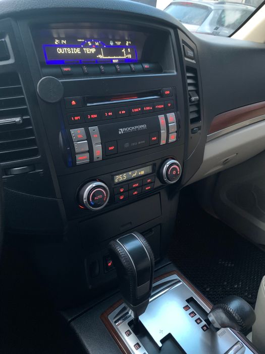 Міцубісі паджеро вагон 4 покоління