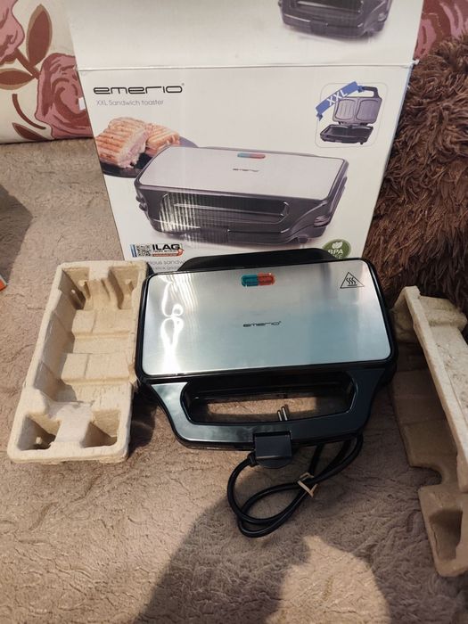 бутербродниця  Emerio моделі серії XXL Sendwich toaster.