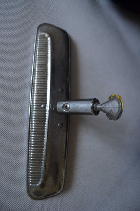 lusterko do samochodu Chevrolet Bel Air z 1957 roku