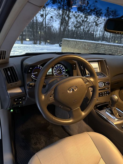 Infiniti G37 Coupe 2010