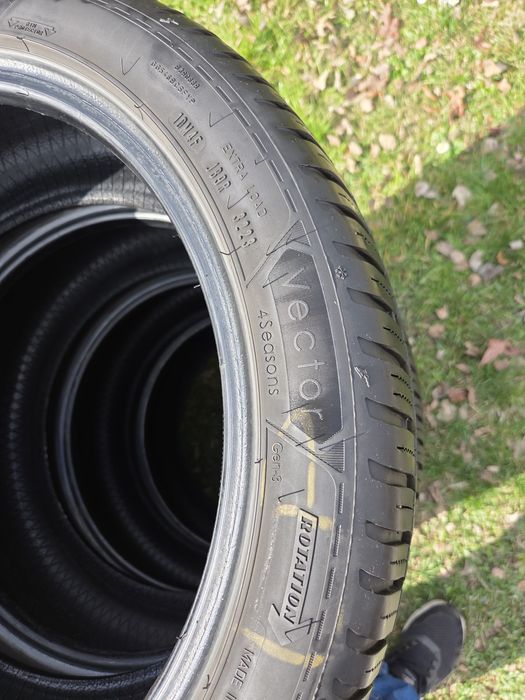 Goodyear vector 4seasons RunFlat 2023r