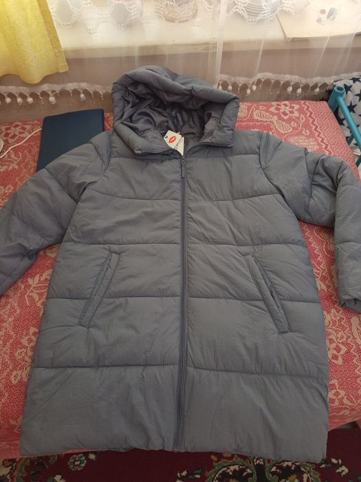 Продам нову курточку