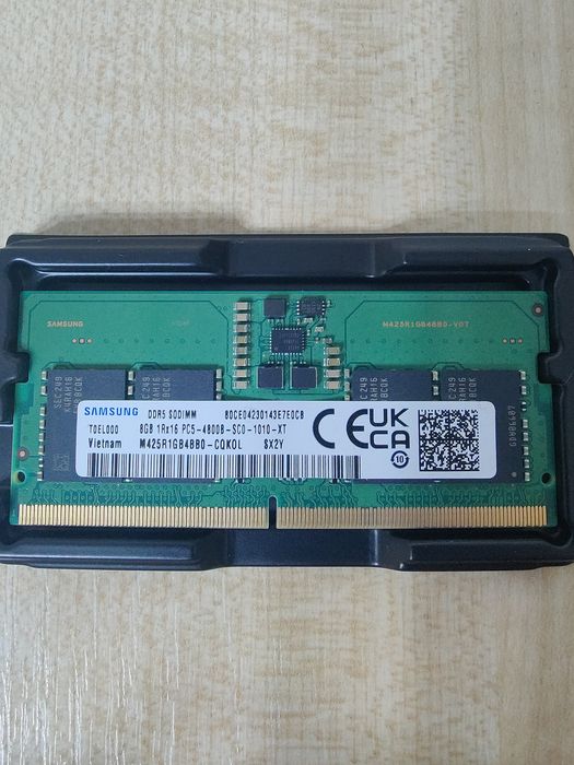Samsung 8 GB x2 SO-DIMM DDR5 4800 MHz