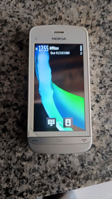 Nokia C5 03 a funcionar para Colecionadores