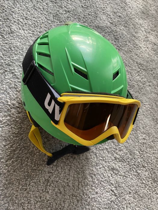 Super zestaw! Kask i gogle Uvex (55-56)
