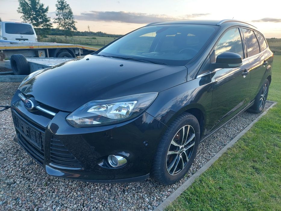 Uszkodzony Ford Focus Mk3 1.0 125 km