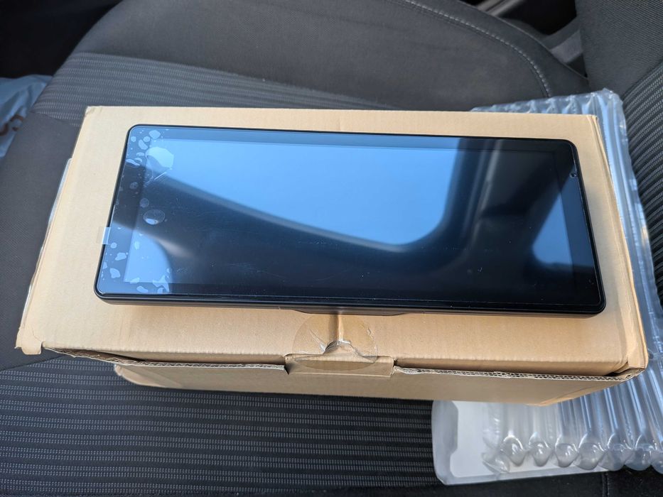 Ecrã Portátil 10.26" Apple CarPlay / Android Auto Wireless – NOVO