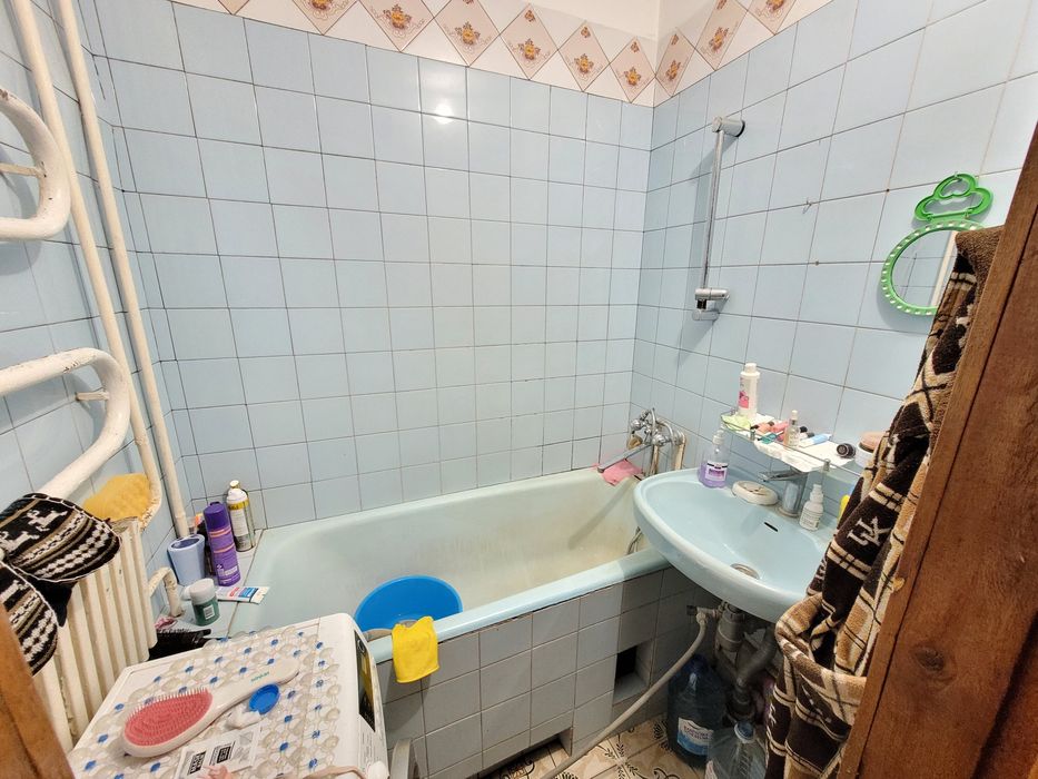 2к."ЧЕШКА", 4/5ц, 54м2, Тепла дуже!, житловий стан,  сонячна! 51500уо!